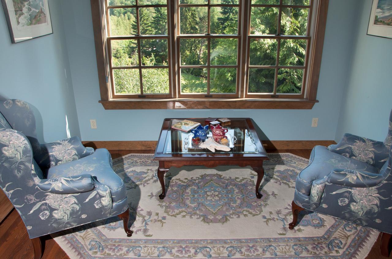 Hideaway Lodge B And B Woodinville Buitenkant foto